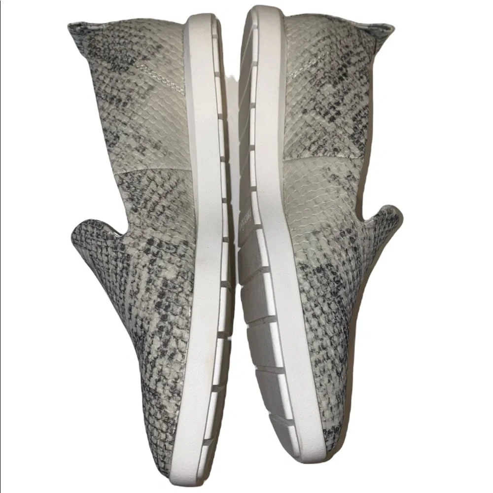 Franco Sarto NWOB Boston Snake Print Slip-On Shoe